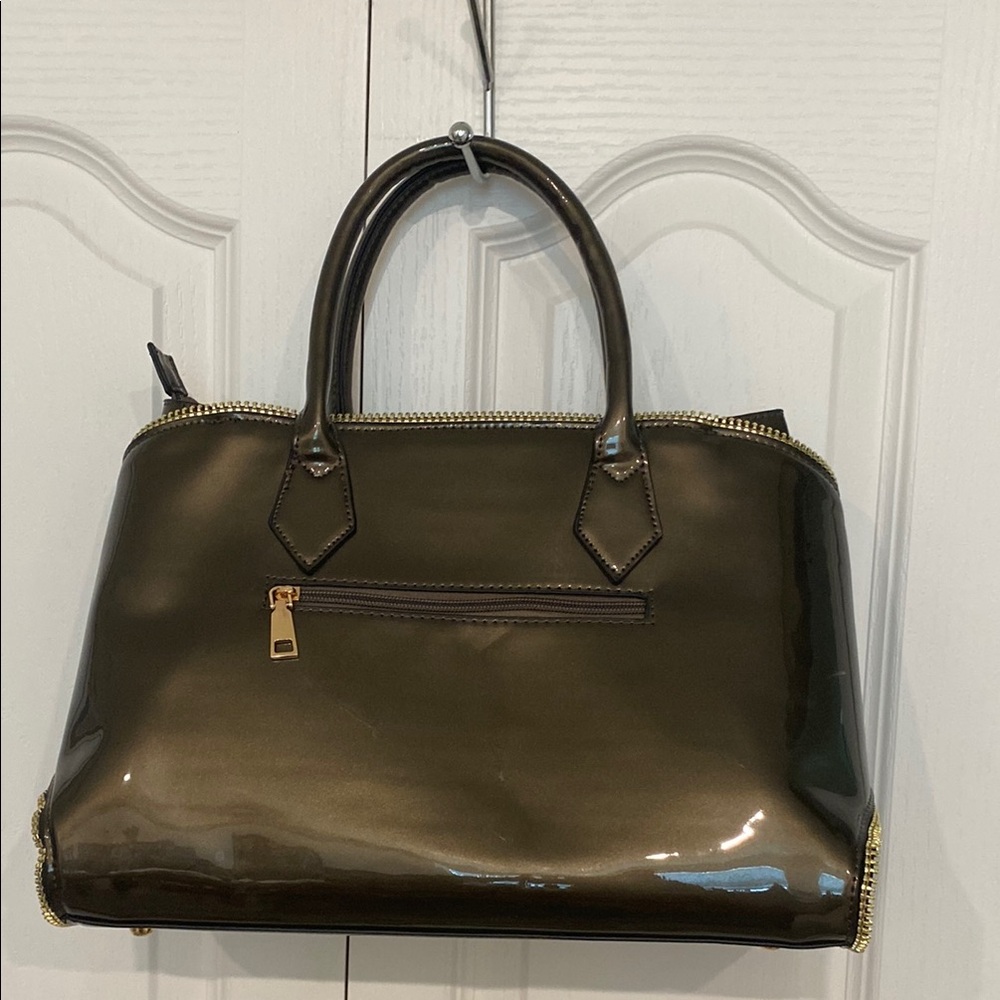 Elegant “metallic like”Brown Handbag